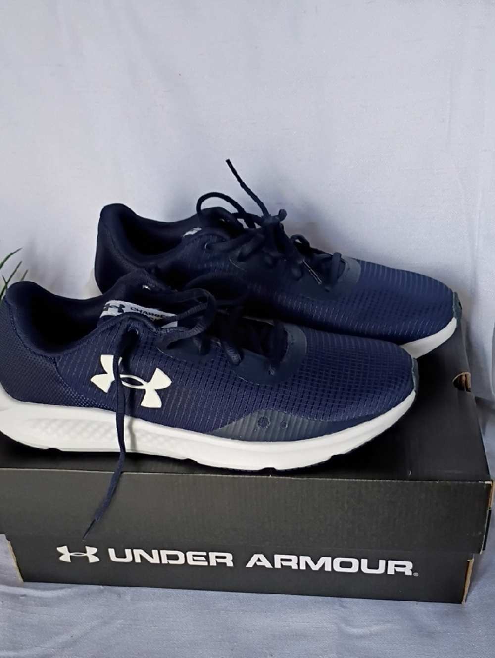Under Armour Men's Charged Pursuit 3 Navy and White Athletic Sneakers Size 8.5 - Picture 2 of 8